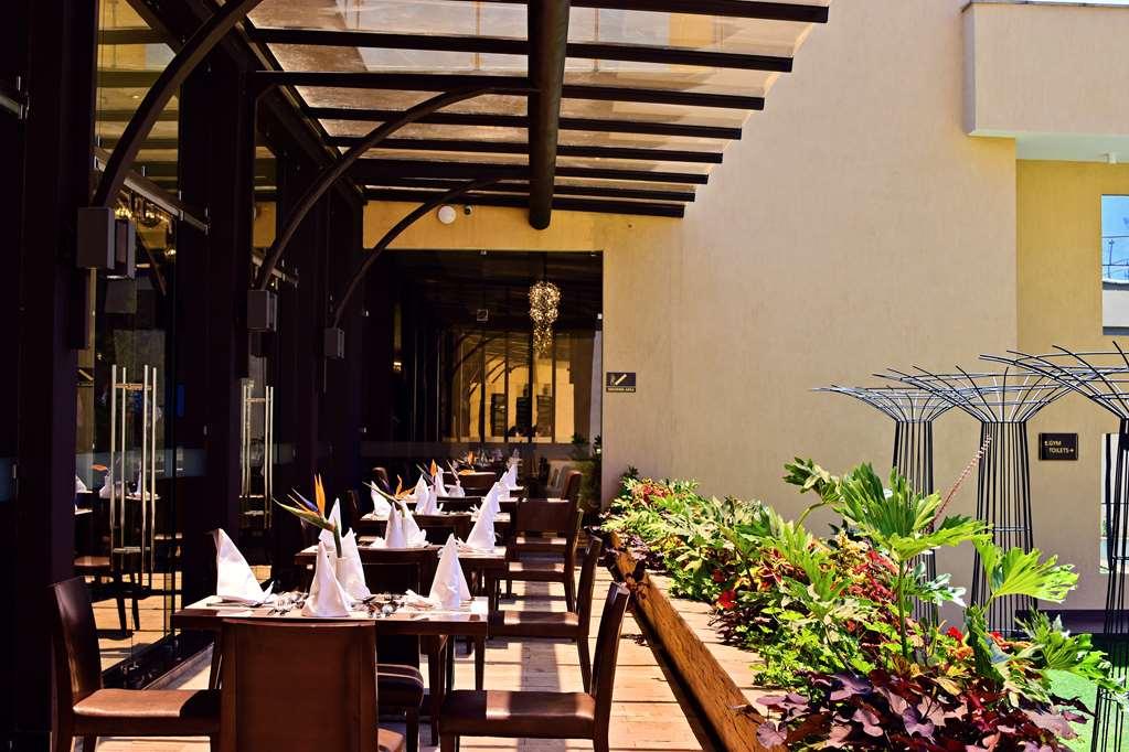 Doubletree By Hilton Nairobi Ξενοδοχείο Εστιατόριο φωτογραφία